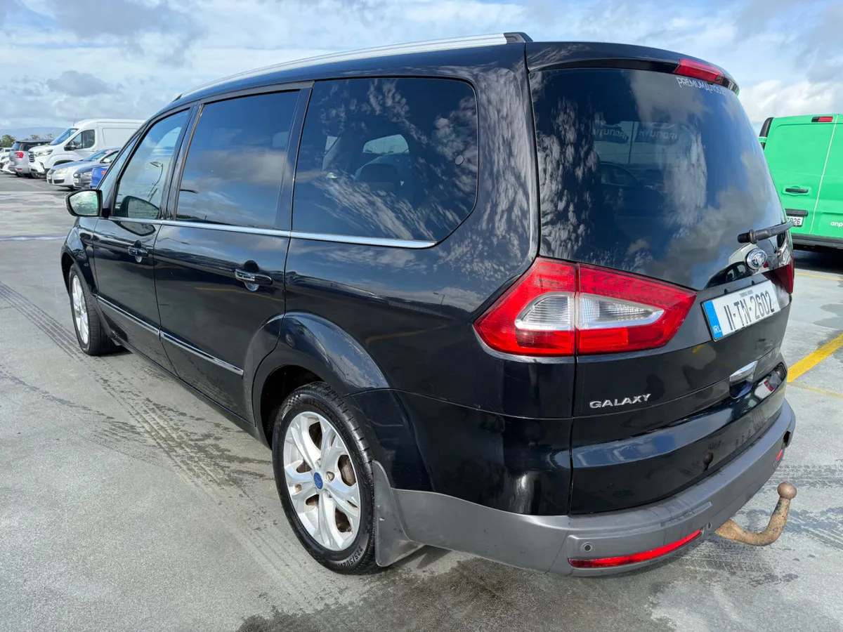 Ford Galaxy light damage Automatic - Image 3