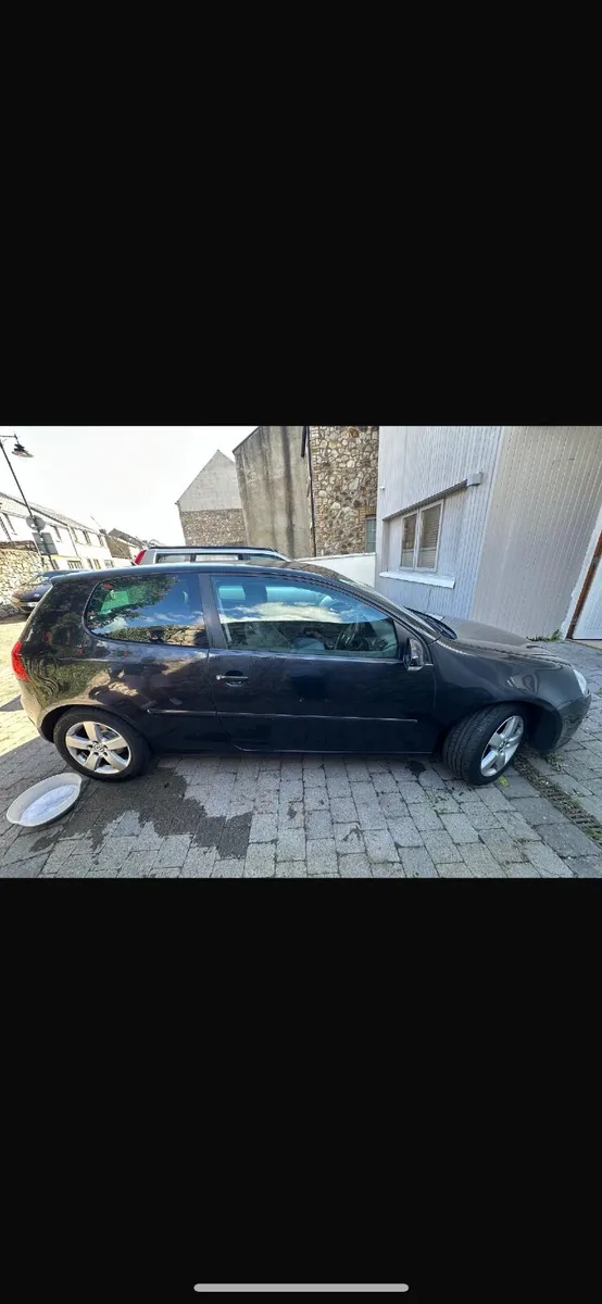 Volkswagen Golf 2008 - Image 1