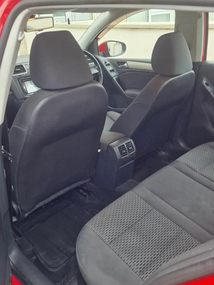 Volkswagen Golf 2012 - Image 3