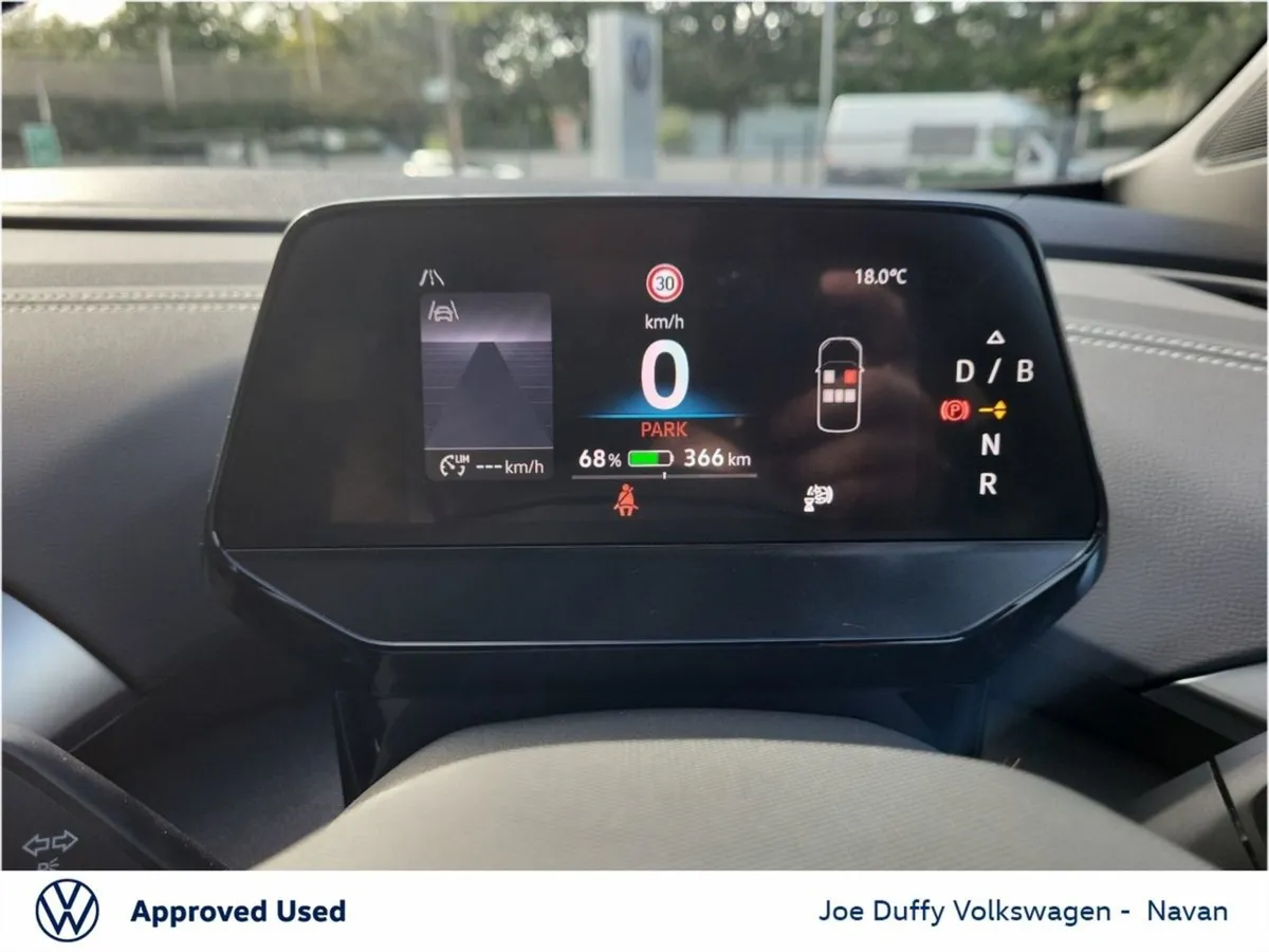 Volkswagen ID.4 PRO Plus 77kwh 286HP Free Charger - Image 3