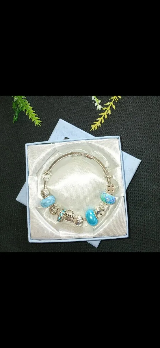 Bracelets - Image 2
