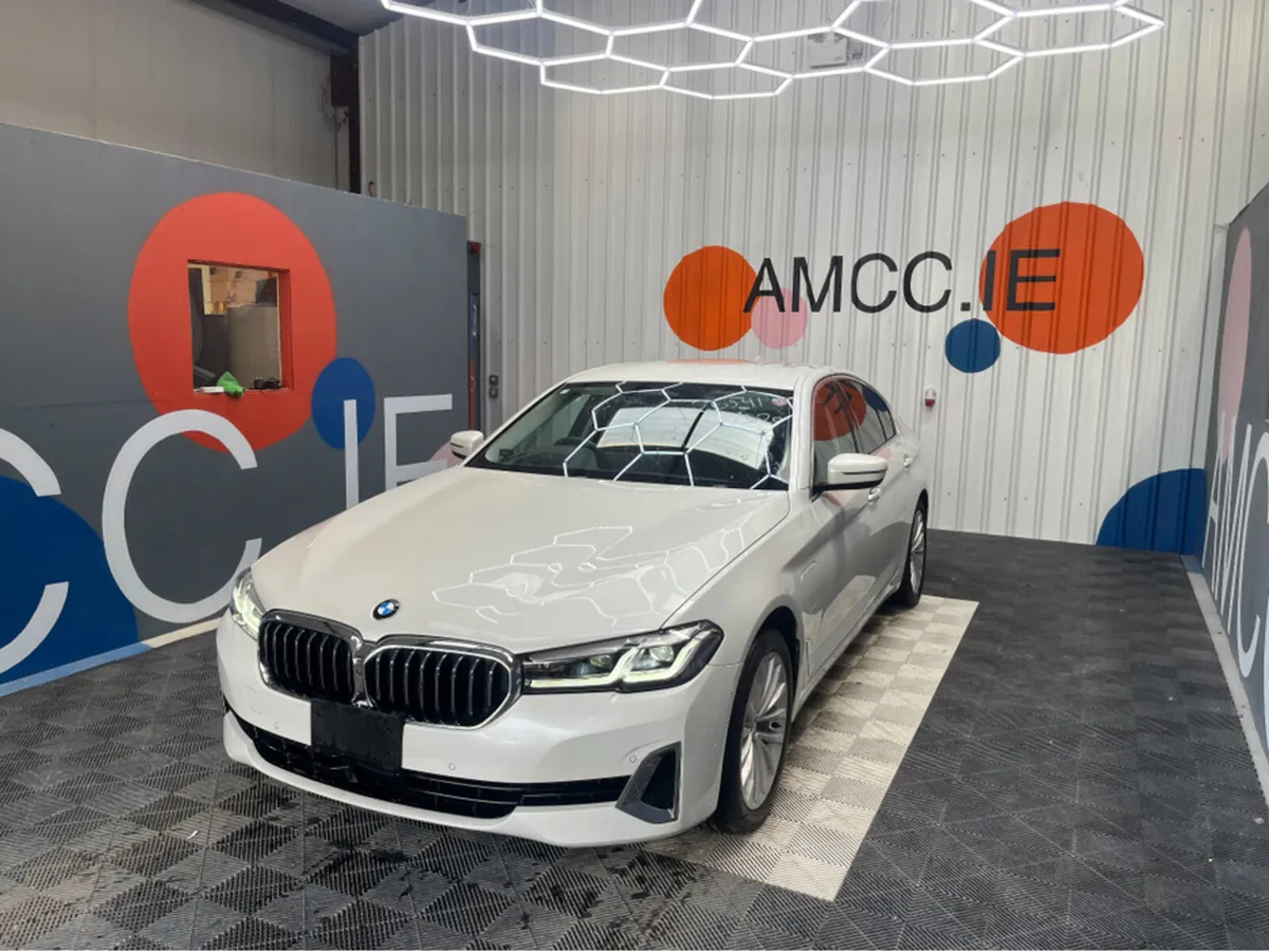 BMW 5-Series 2020 BMW 5 SERIES 530E LUXURY 2.0L HY - Image 3