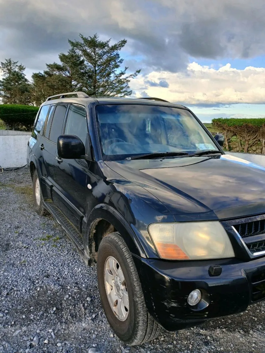 Mitsubishi pajero - Image 1
