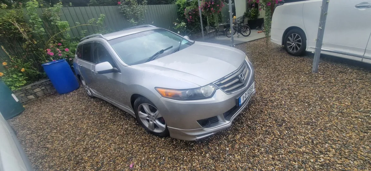 Honda Accord 2011 fresh nct - Image 1
