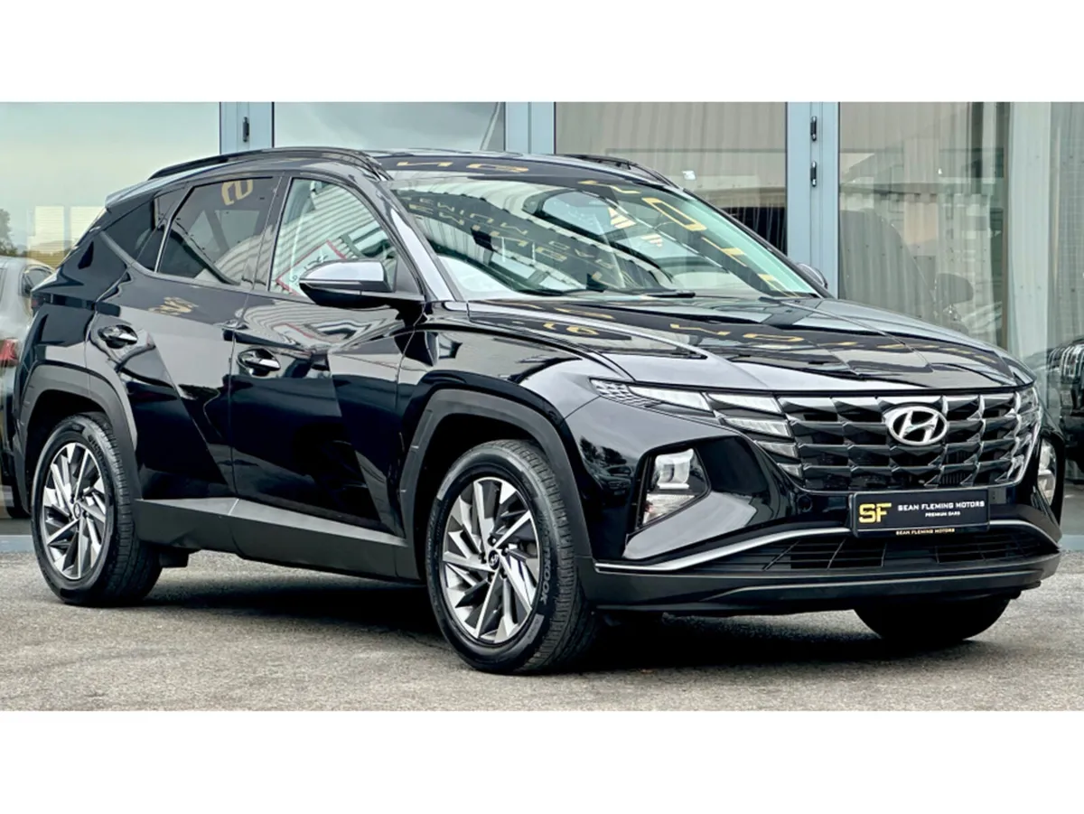 Hyundai Tucson IX35 EXECUTIVE TWO TONE ROOF 5DR - Image 1