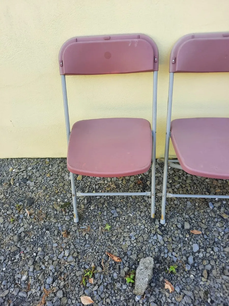 Foldable chairs - Image 3