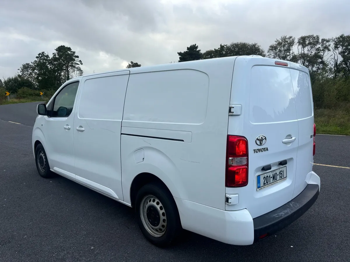 201 Toyota Proace New Doe - Image 4