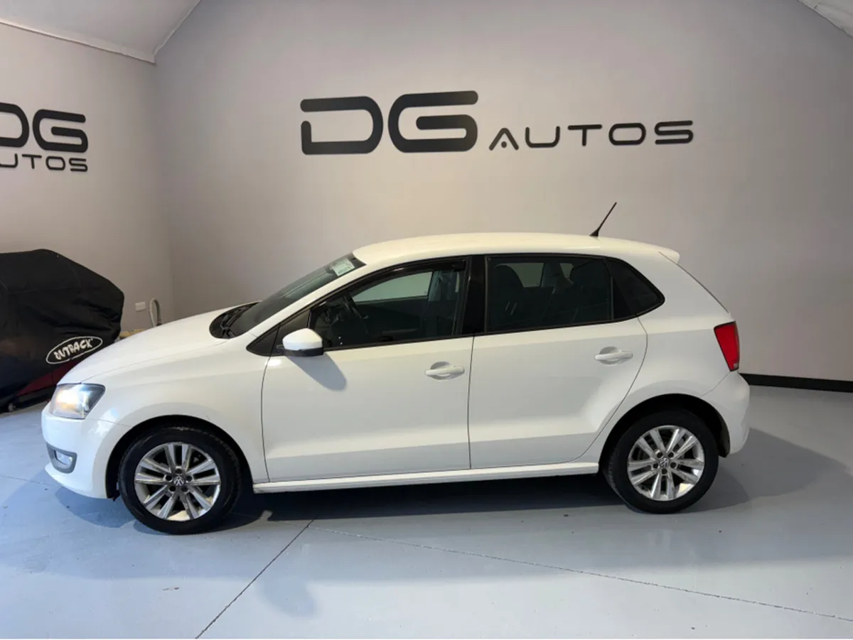 Volkswagen Polo TRENDLINE 1.2 TDI 75HP MANUAL 5SPE - Image 2