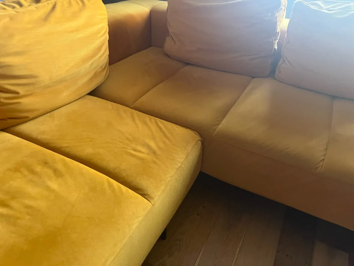 Bo Concept Amsterdam corner sofa - Image 4