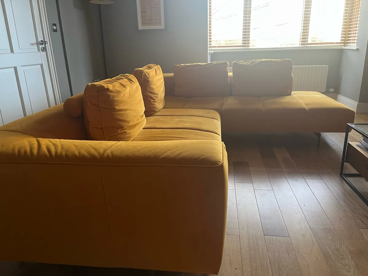 Bo Concept corner sofa orange velvet - Image 4