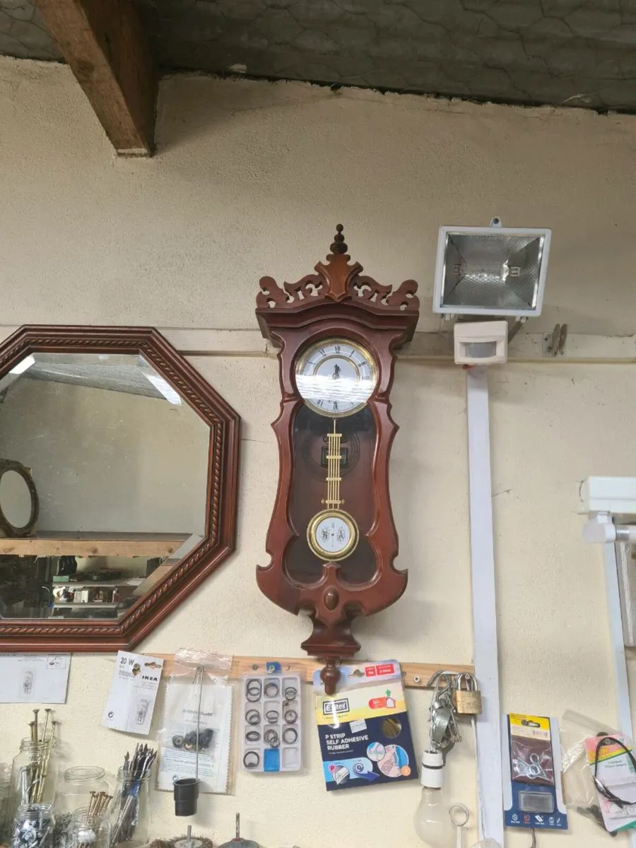 Reproduction wall clock
