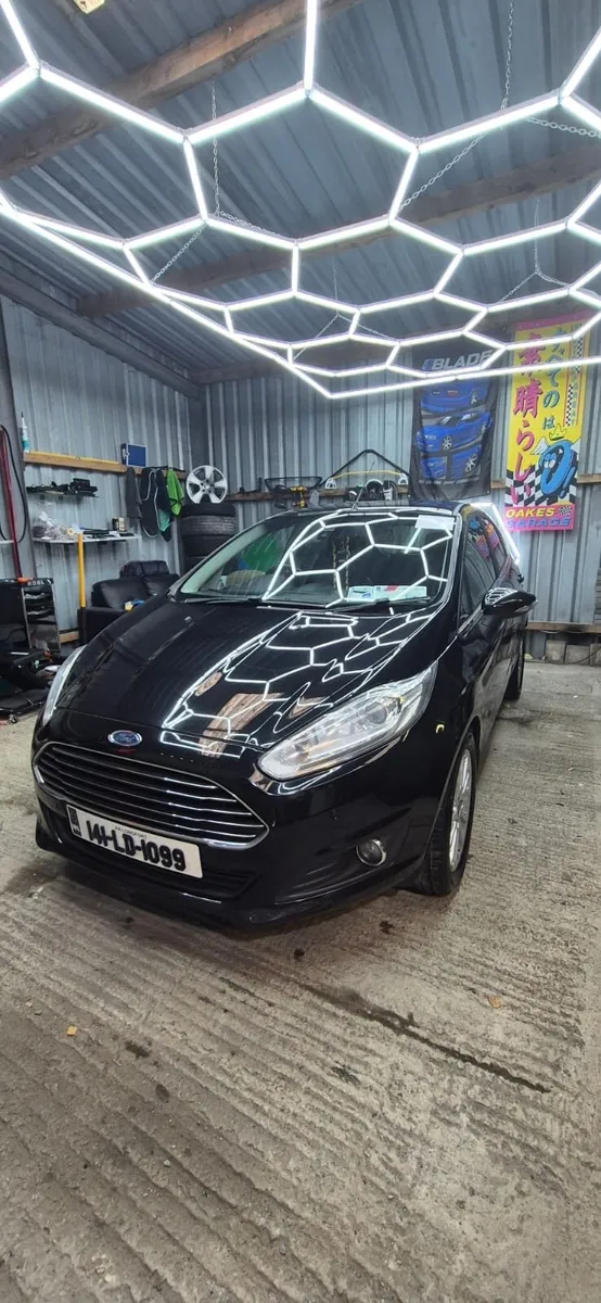 Ford fiesta titanium 1.0L petrol high spec - Image 1