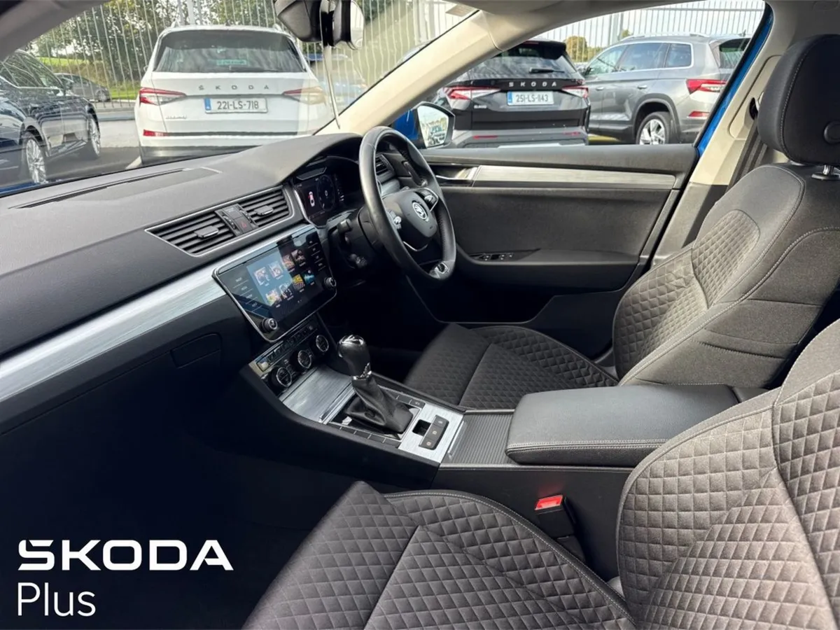 Skoda Superb Ambition 2.0tdi 150HP DSG - Image 4