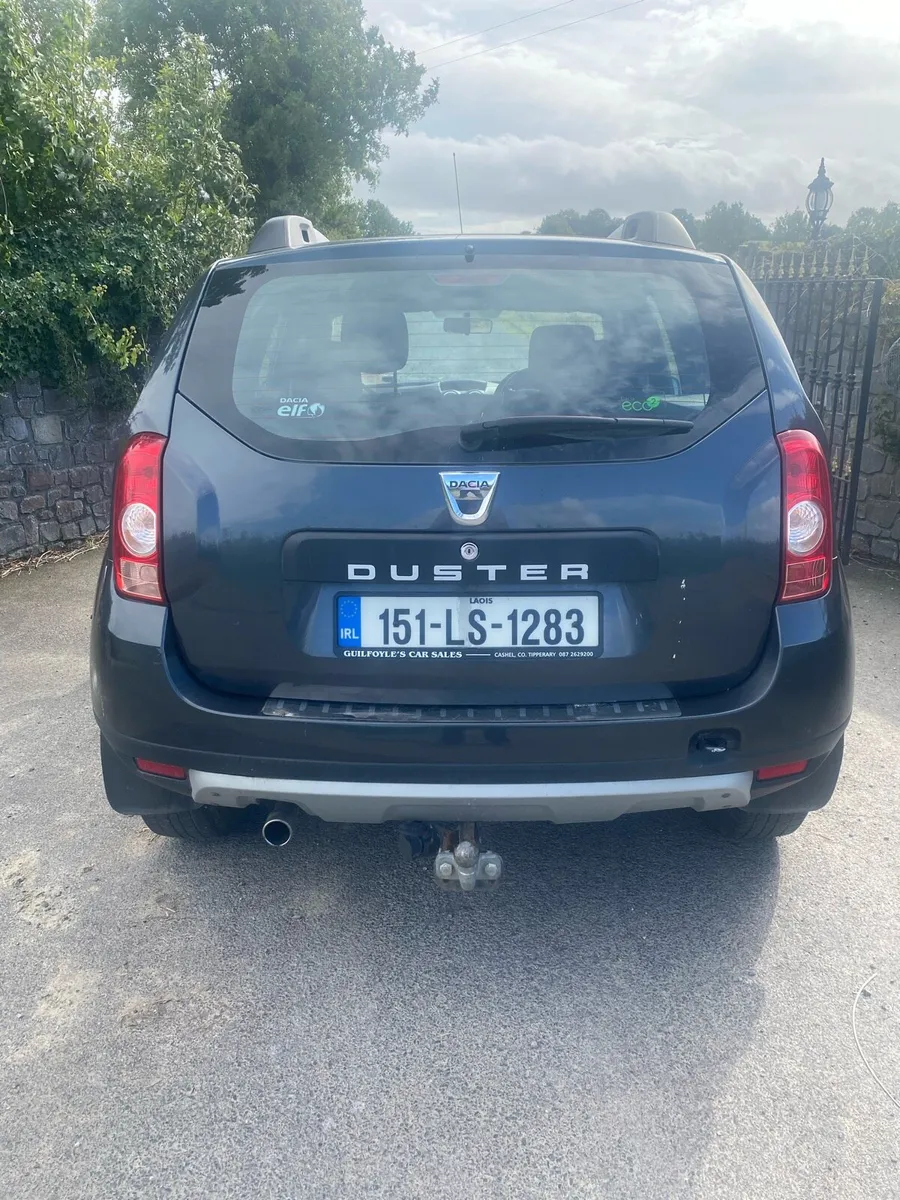 Damaged Dacia duster 151 - Image 3