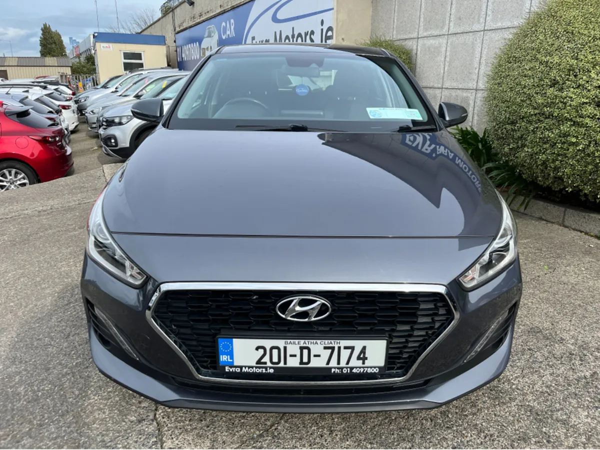Hyundai i30 DELUXE 1.0 TURBO PETROL //REVERSE CAME - Image 2