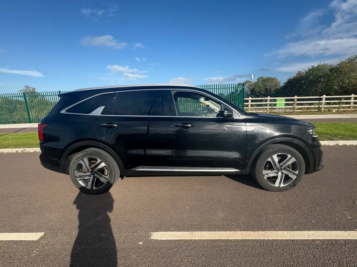 Kia Sorento 4X4 AWD 7 SEATER 2.2D NEW MODEL SORENT - Image 3