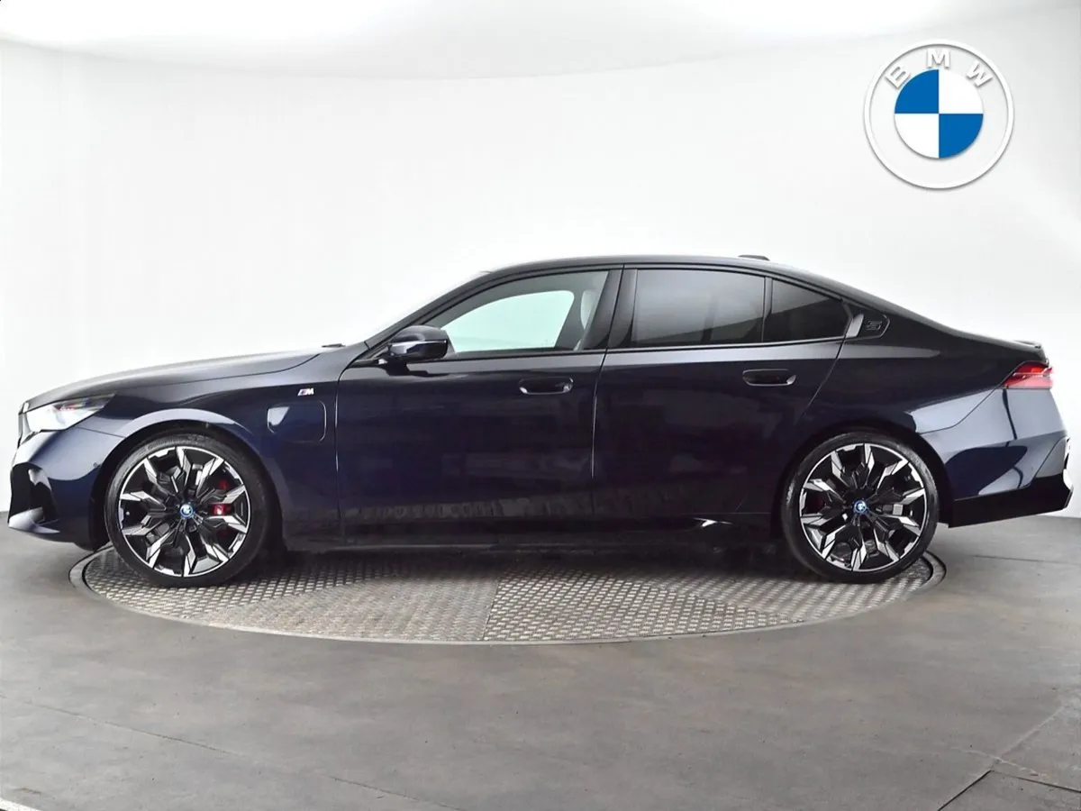 BMW 5 Series 530e M Sport Pro Saloon - Image 3