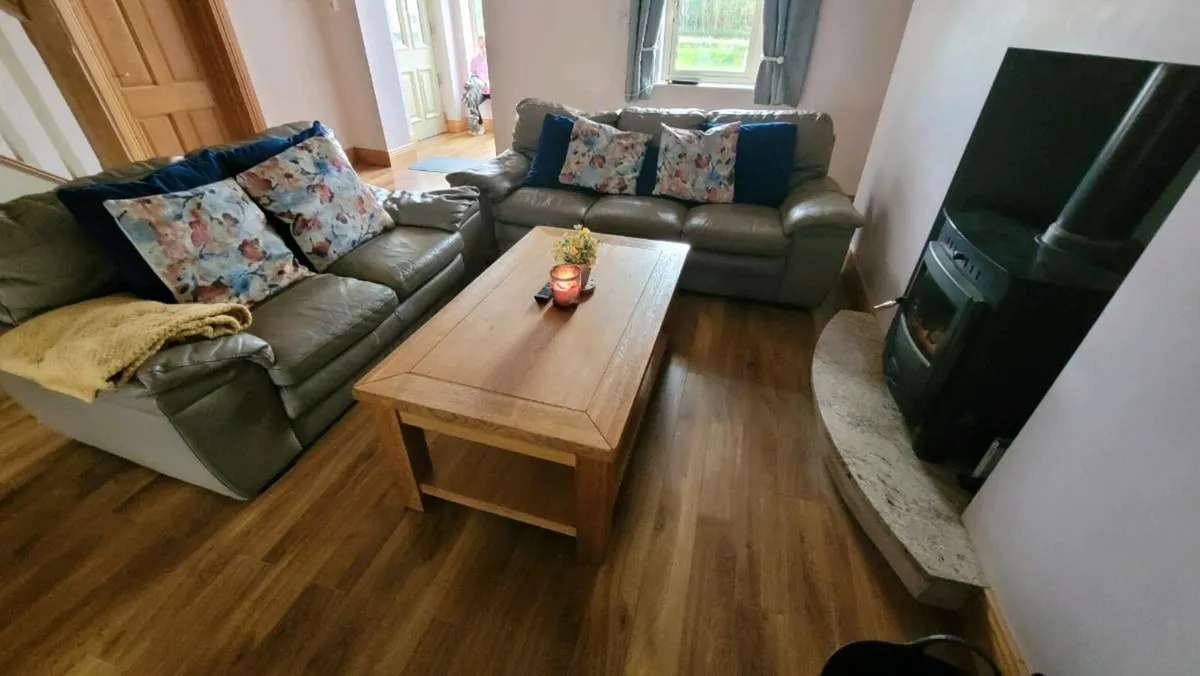 3 and 2 seater couch - Image 1