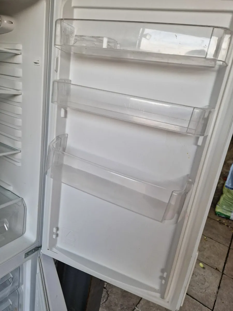 Fridgefreezer - Image 2