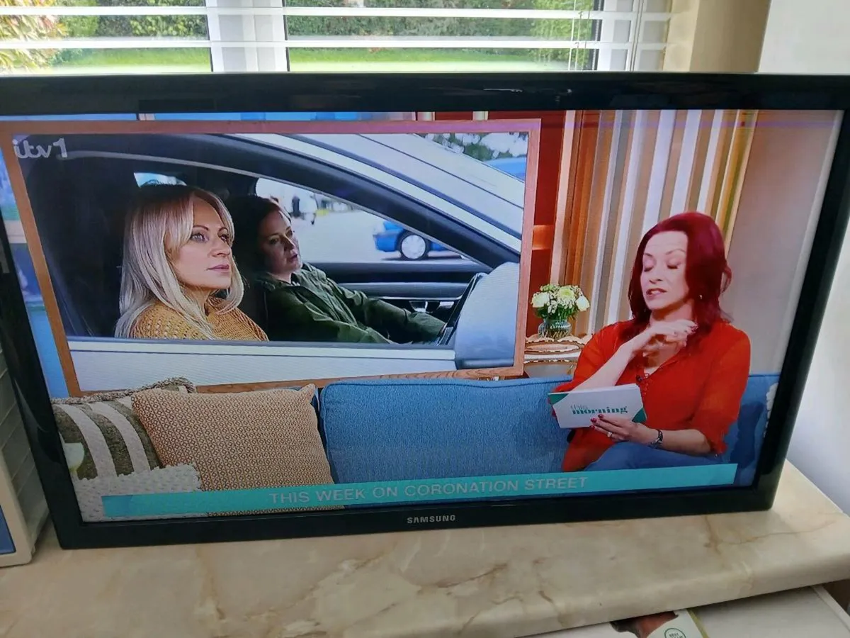 Samsung 32 inch hdmi Saorview tv - Image 1