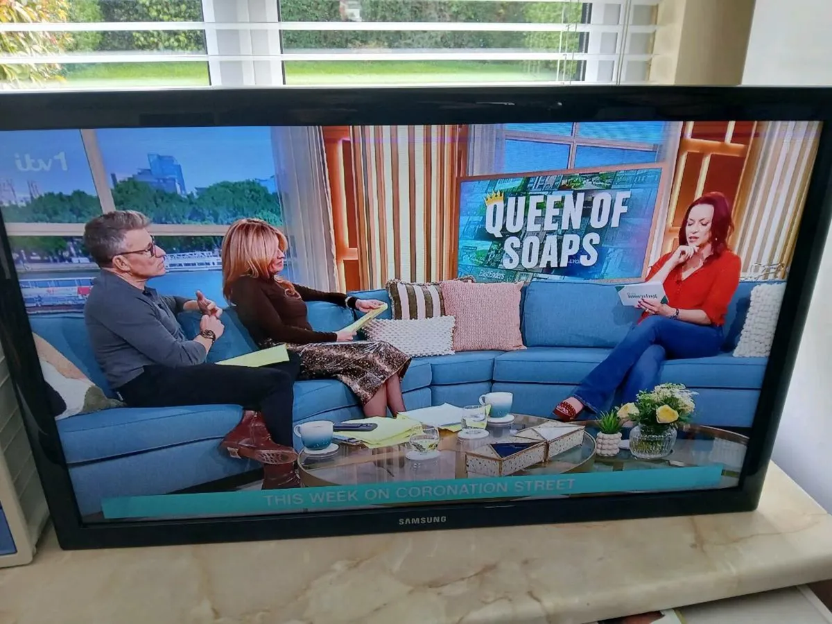 Samsung 32 inch hdmi Saorview tv - Image 3