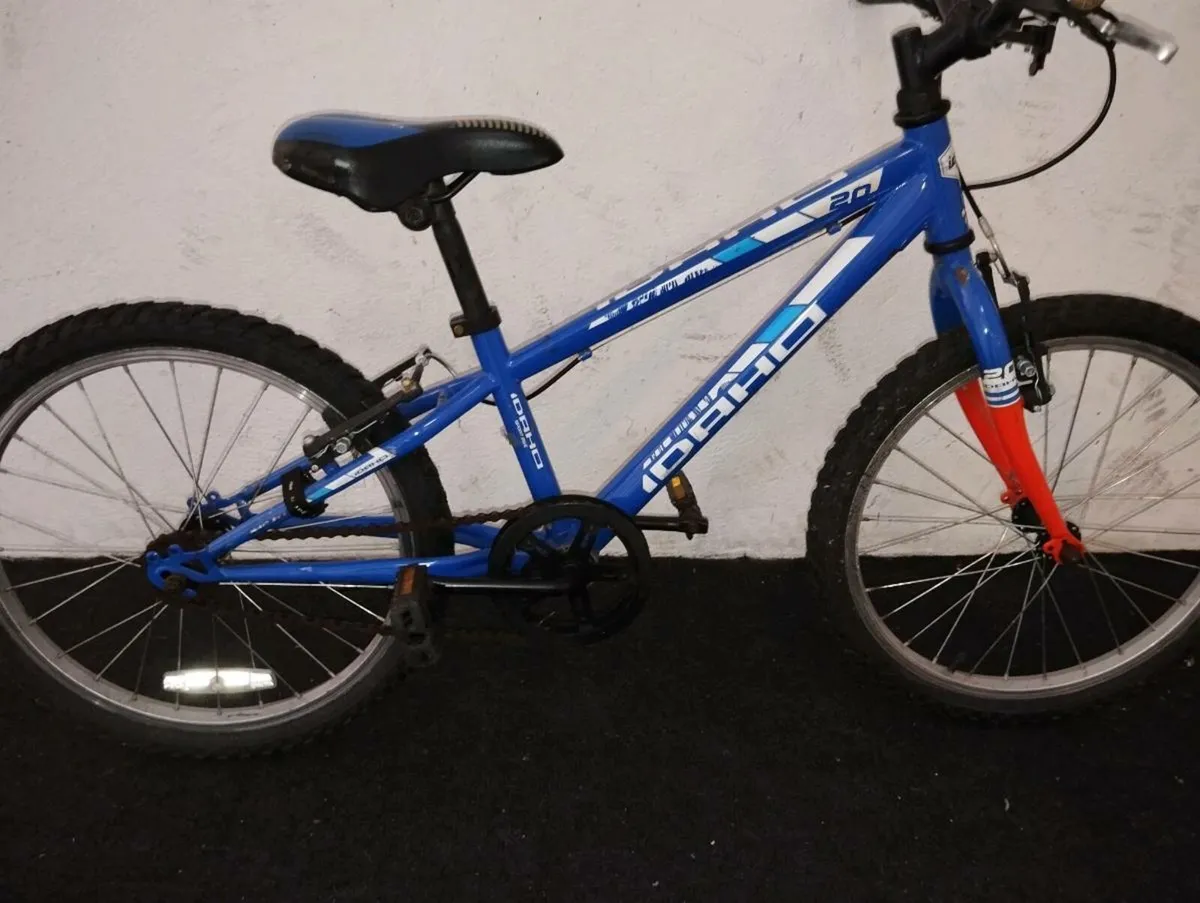 Boys 20inch bike - Image 1