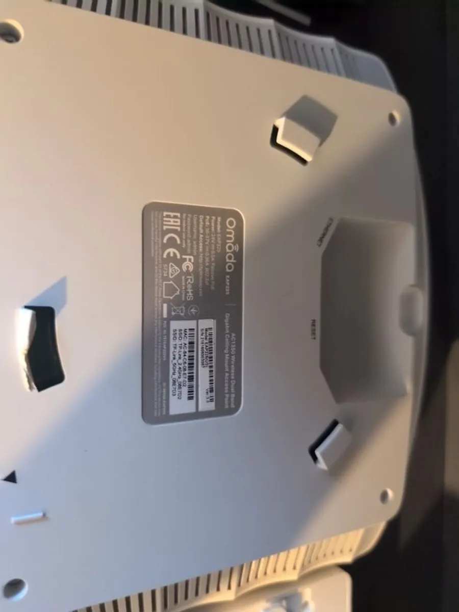 TP-Link Omada commercial wifi mesh system - Image 3