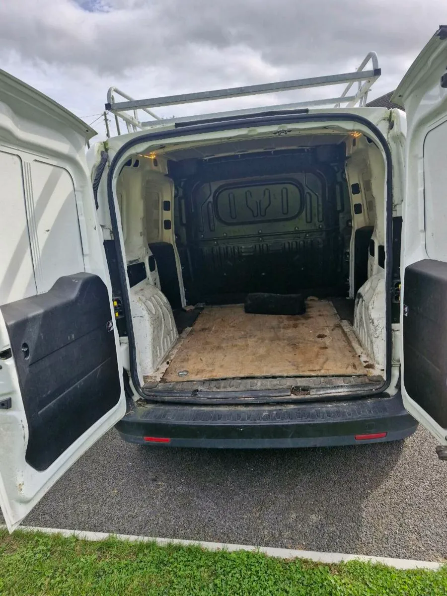 Open combo van - Image 4