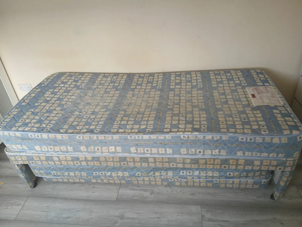 Single bed with pull out bed underneath - Image 4
