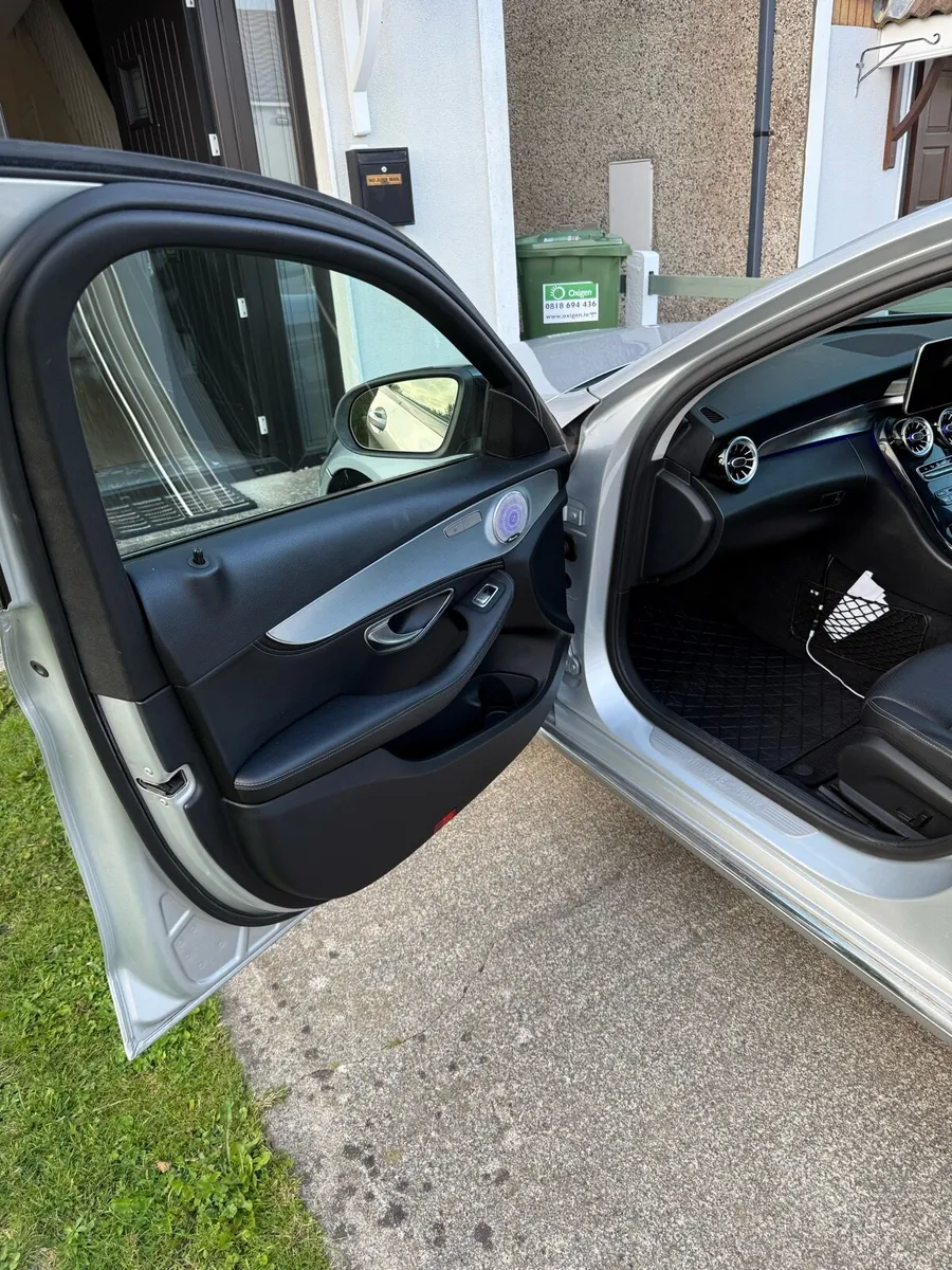 Mercedes Benz C-220 sport - Image 4
