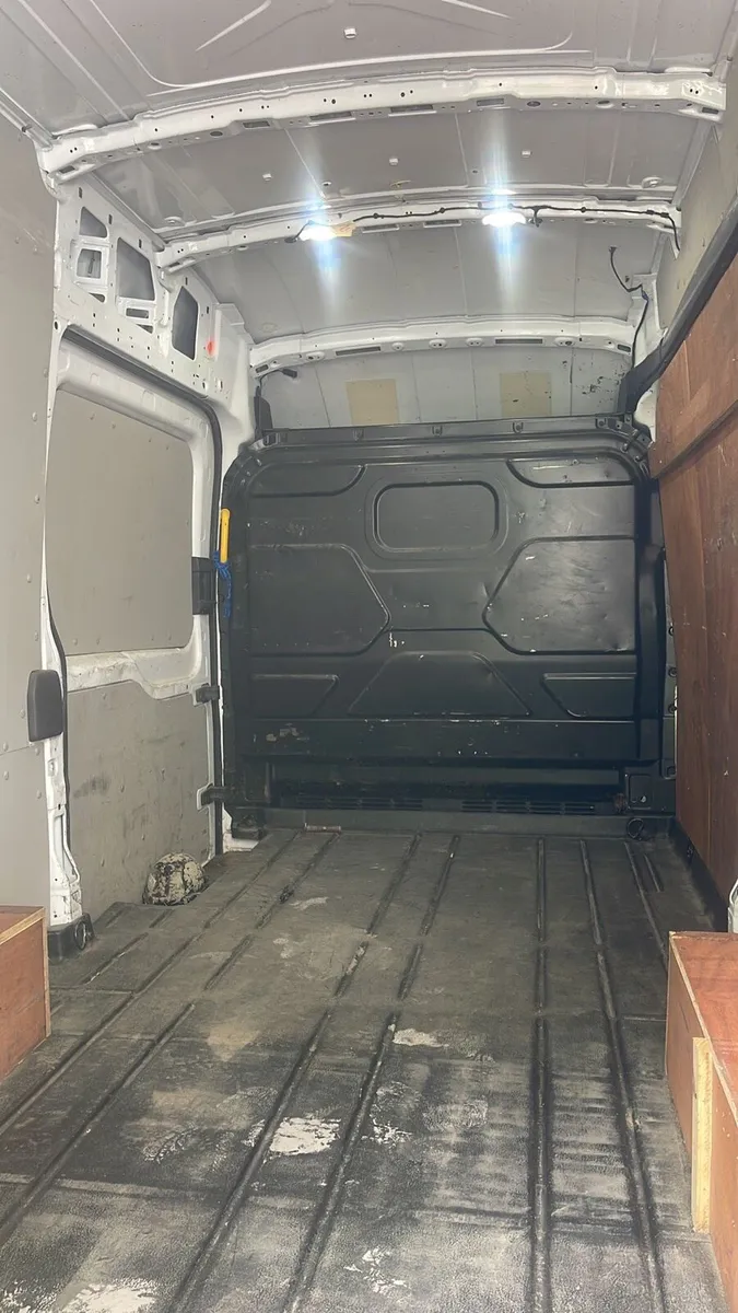 Van Ford transit - Image 3