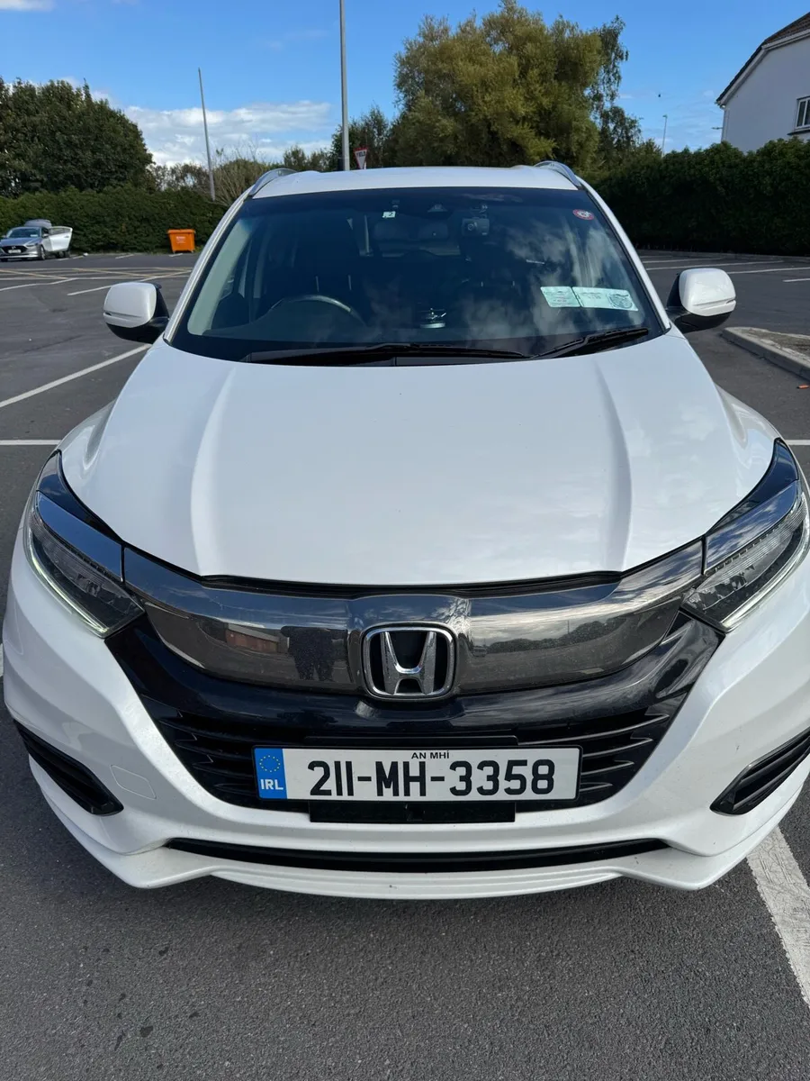 Honda vezel low mileage - Image 1