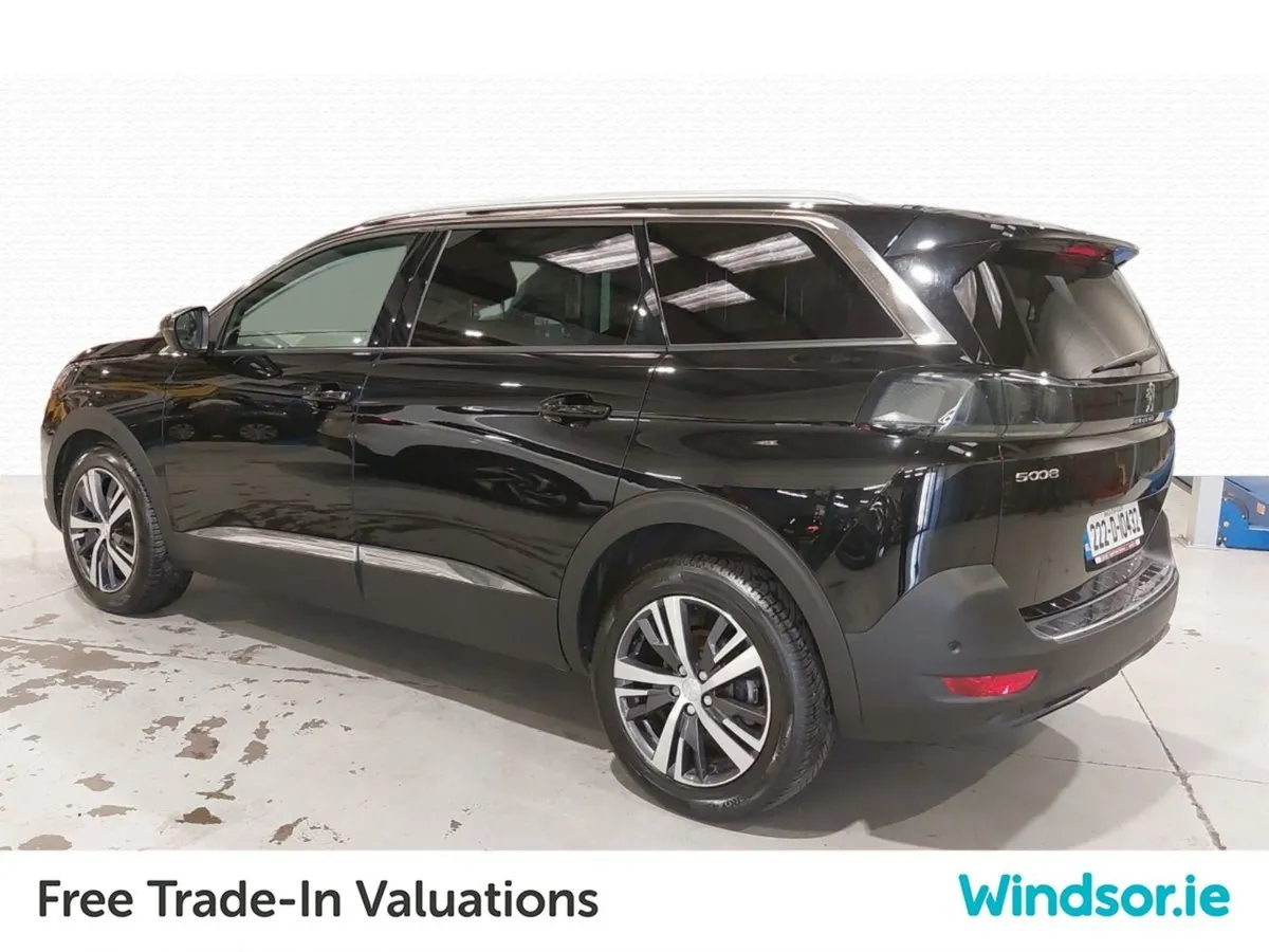 Peugeot 5008 1.5 Bluehdi 130bhp Allure - Image 3