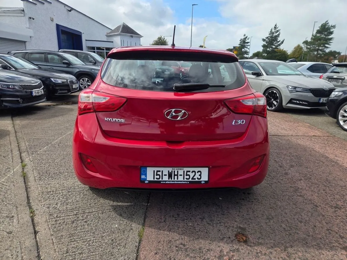 Hyundai i30 5DR - Image 3