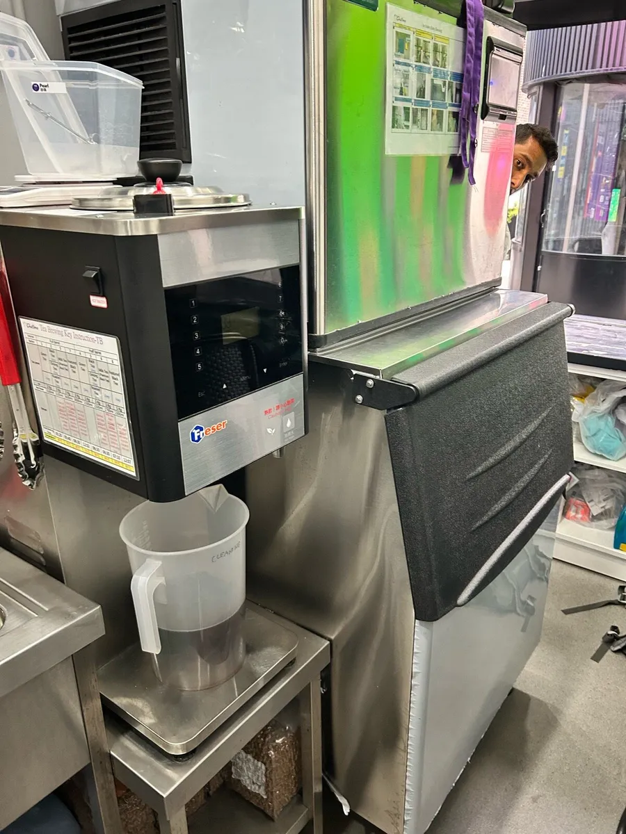 Bubble tea shop equipment - Image 1