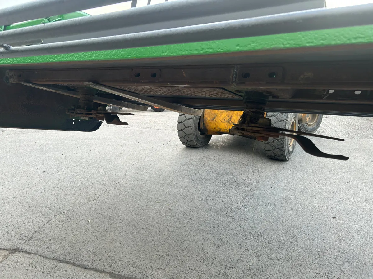Conor 7FT Side Mounted Topper - Image 2