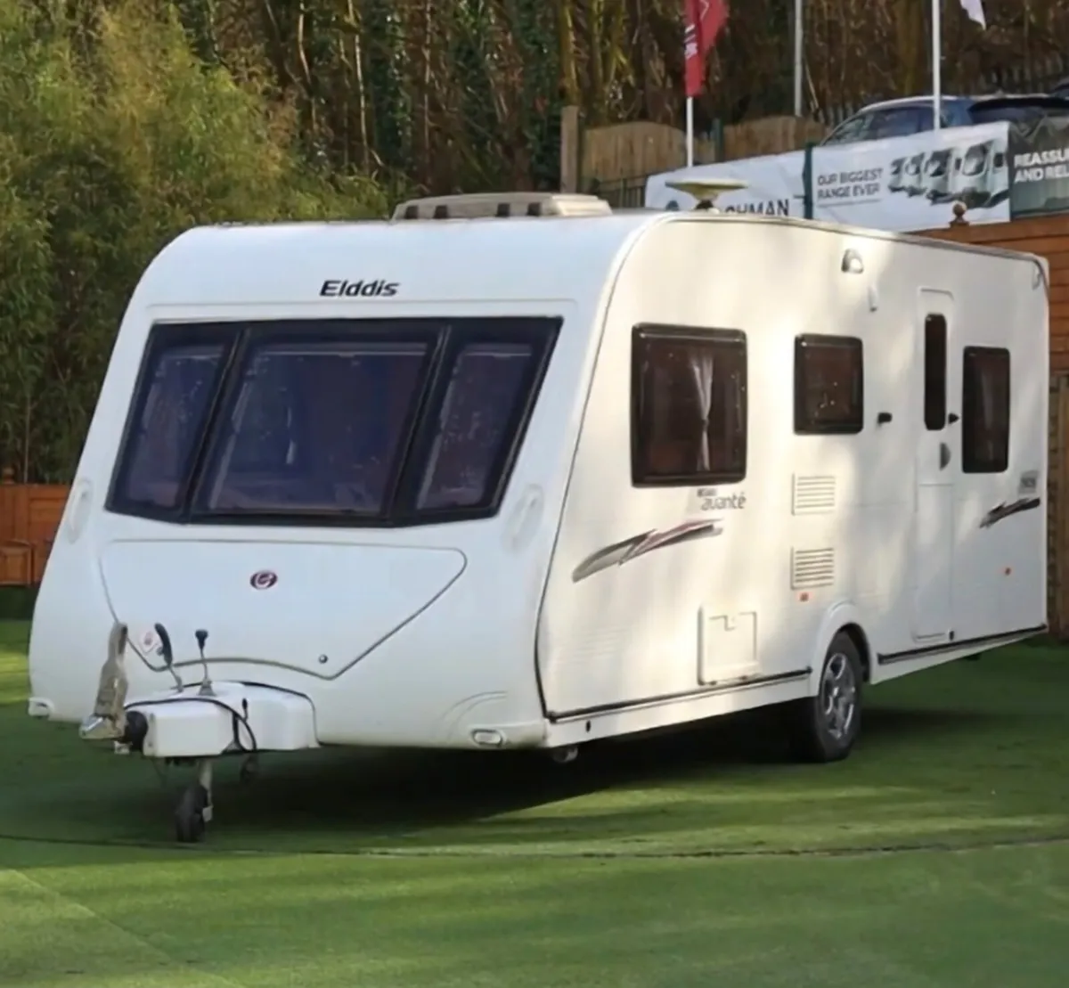 5/6 berth Caravan for sale - Image 1