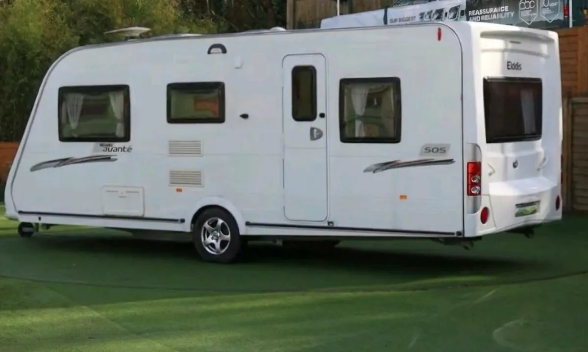 5/6 berth Caravan for sale - Image 2
