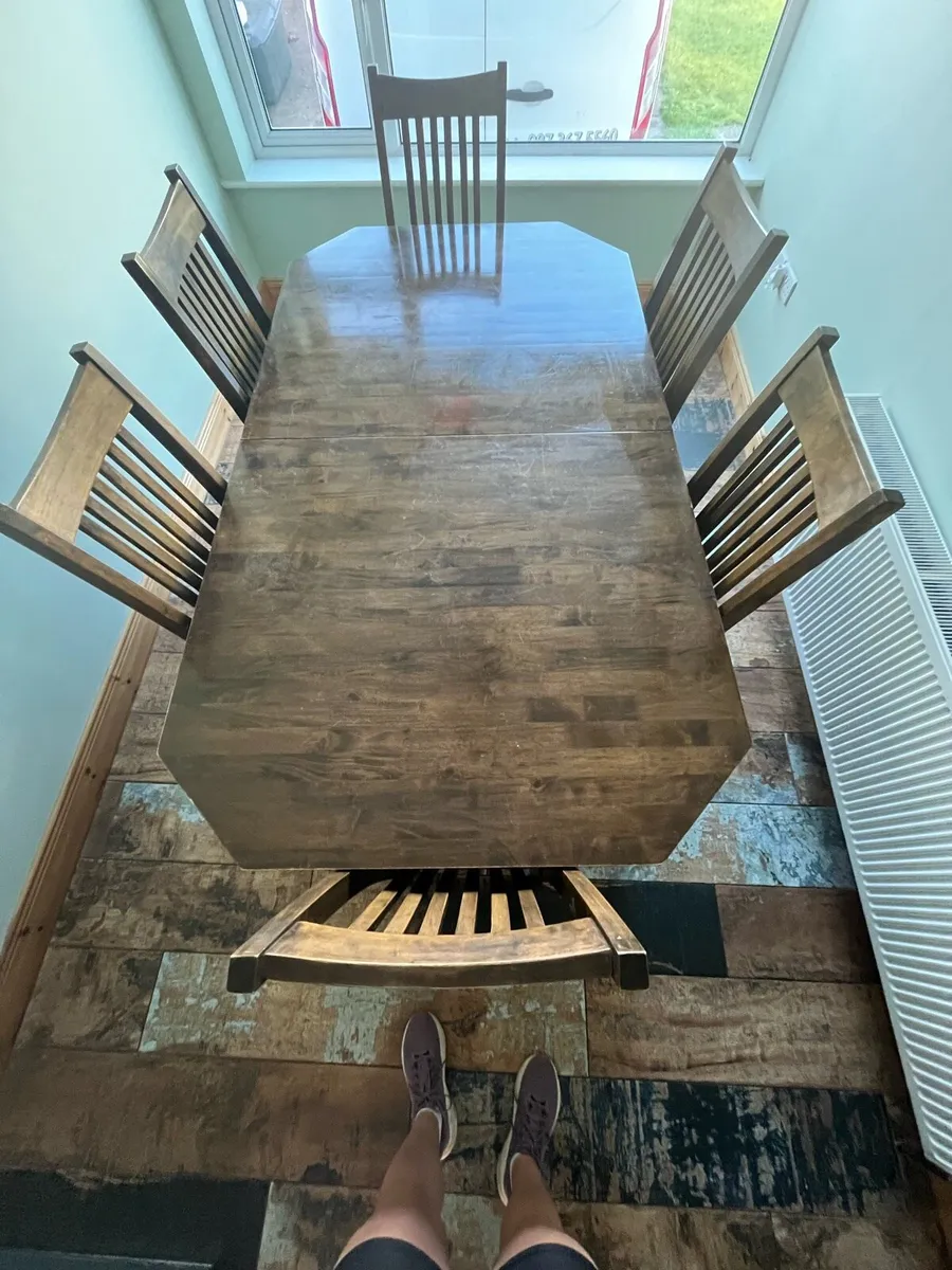 Kitchen Table - Image 4
