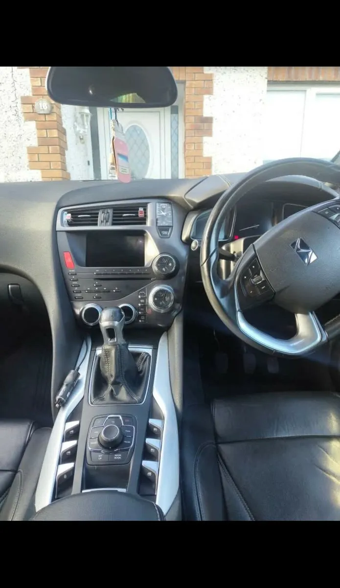 Citroen DS5 2.0 HDI Sport 160BHP - Image 2