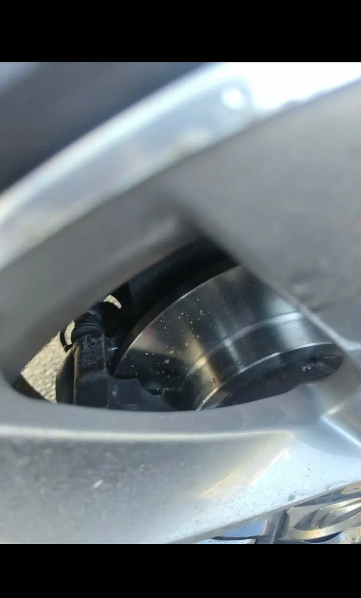 Citroen DS5 2.0 HDI Sport 160BHP - Image 4