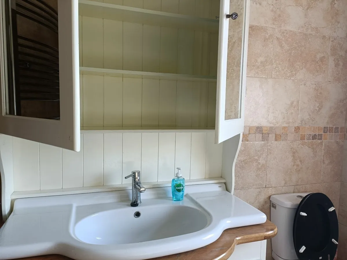 vanity unit - Image 1