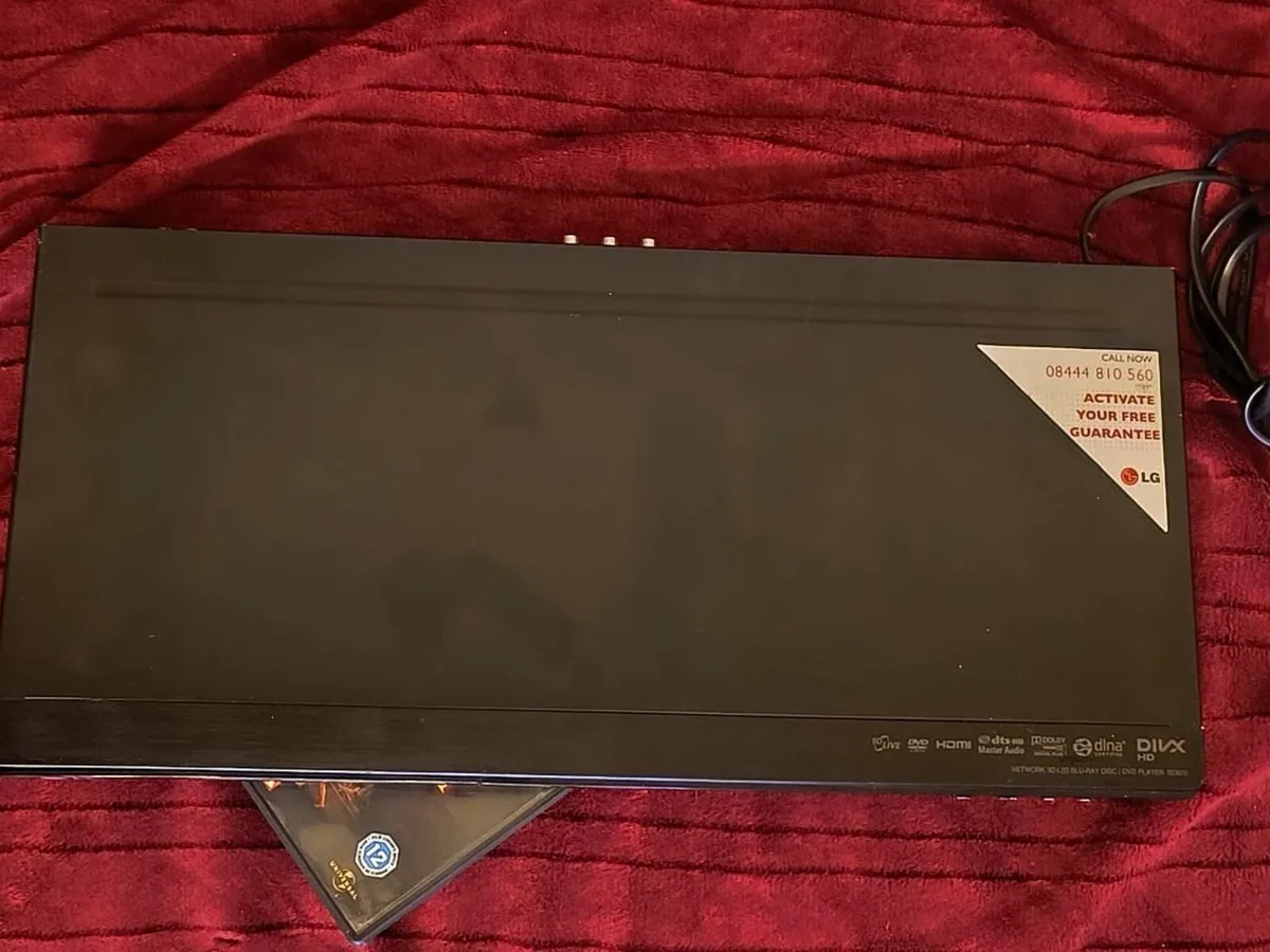 LG BD670 dvd Smart 3D Blu-ray player - Image 2