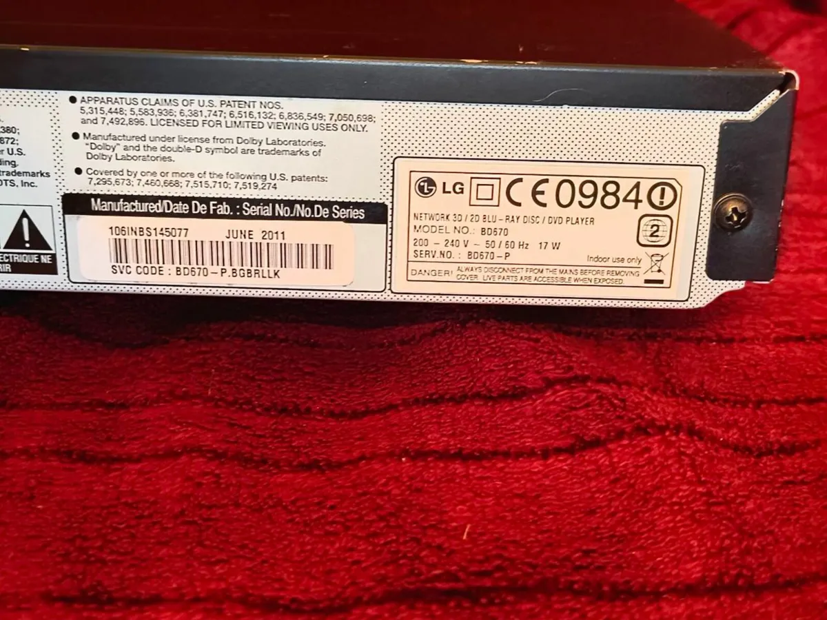 LG BD670 dvd Smart 3D Blu-ray player - Image 3