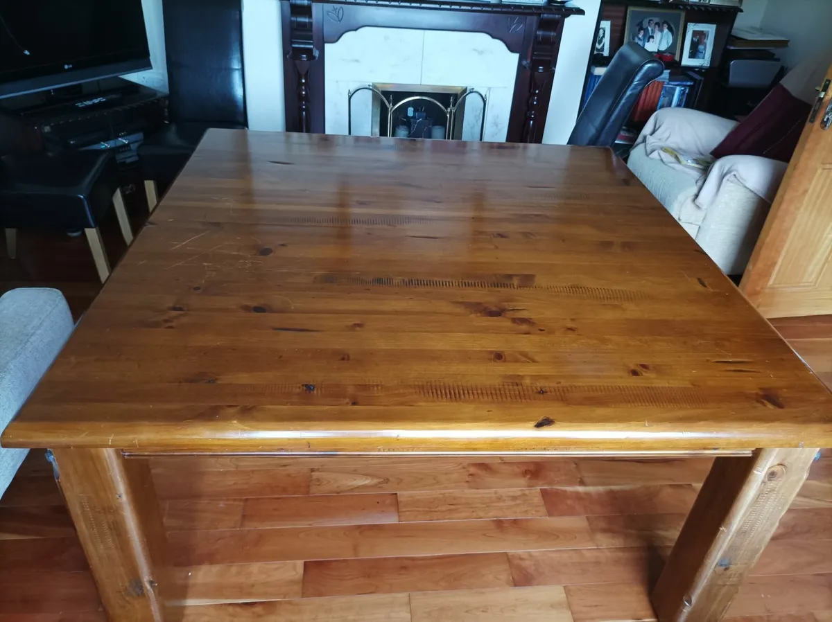 Dining Table - Image 3