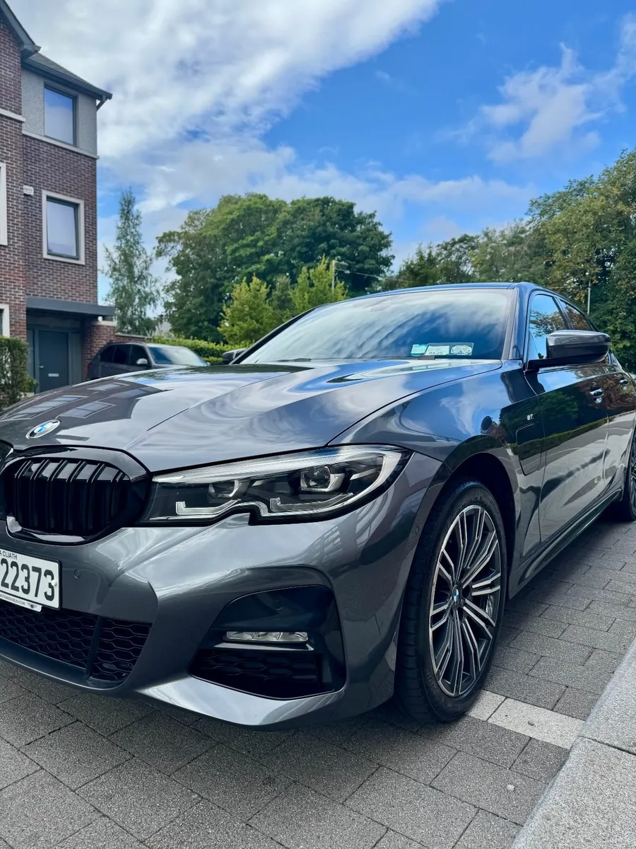 BMW 3-Series 2020 - Image 1
