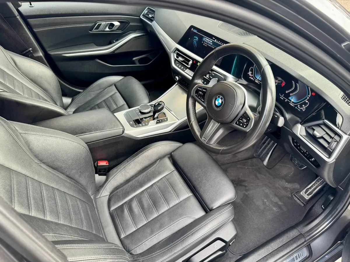 BMW 3-Series 2020 - Image 4