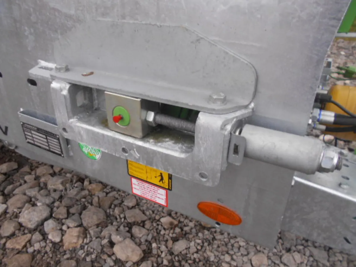 JOSKIN SIROKO S4010/9V SPREADER - NEW - Image 2