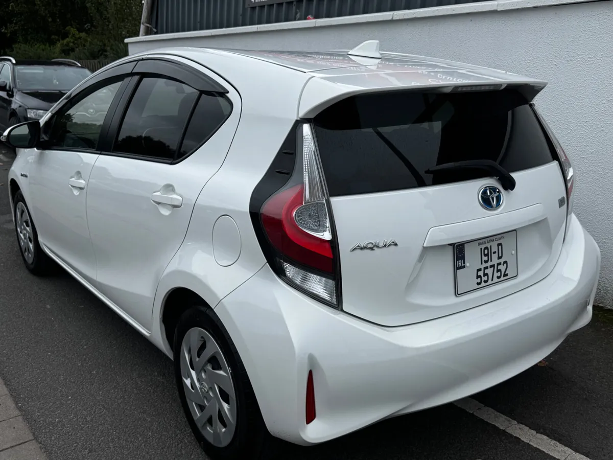 Toyota Aqua 2019 1.5 hybrid automatic - Image 3
