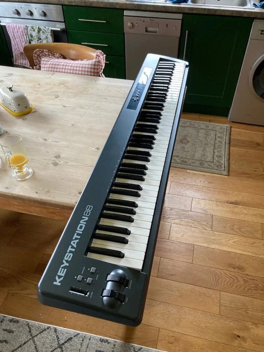 M Audio Keystation 88 Midi Keyboard - Image 1